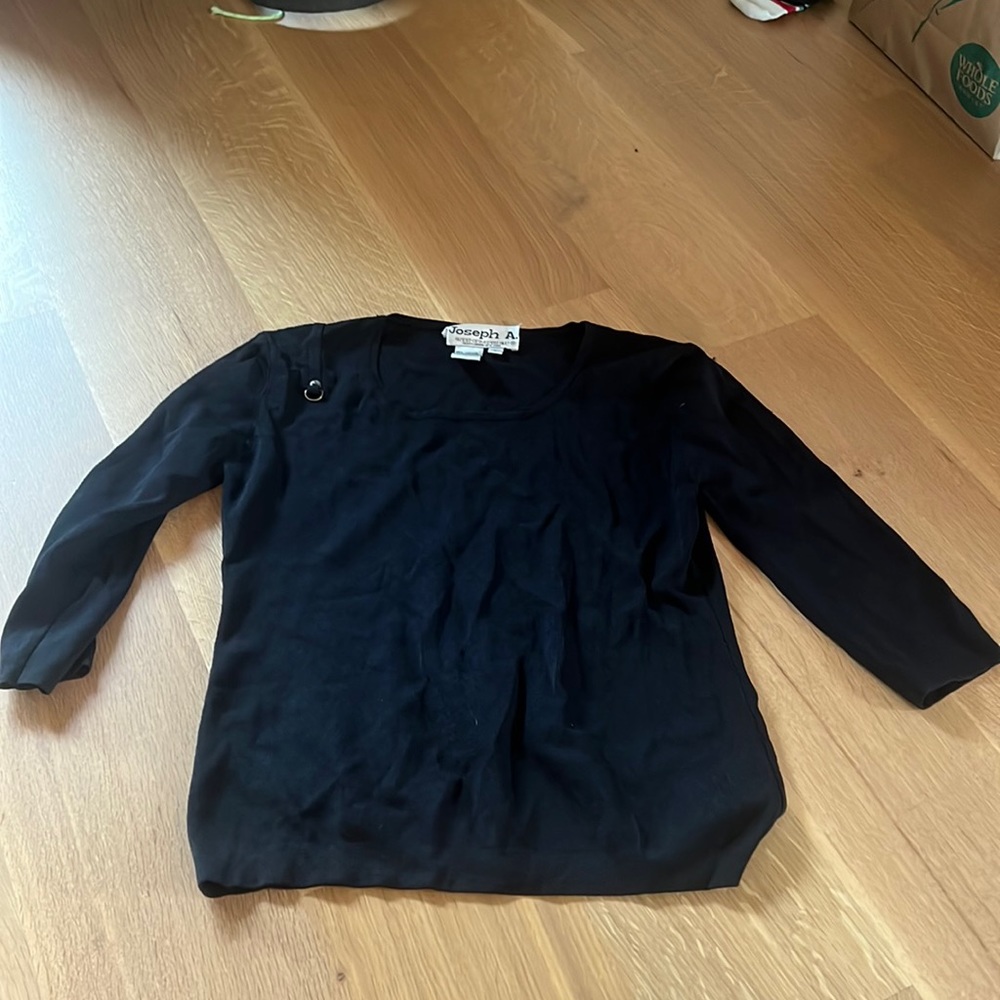 Black 3/4 sleeve shirt with button details